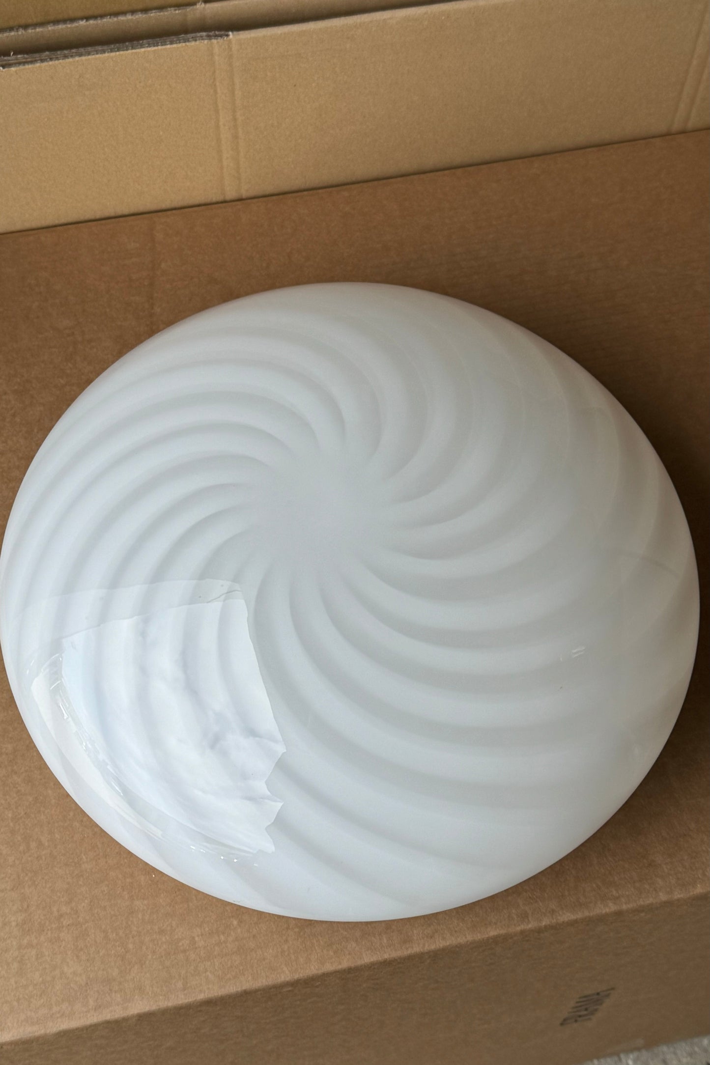 Stor vintage Murano hvid plafond loftlampe / væglampe med messing D:38 cm