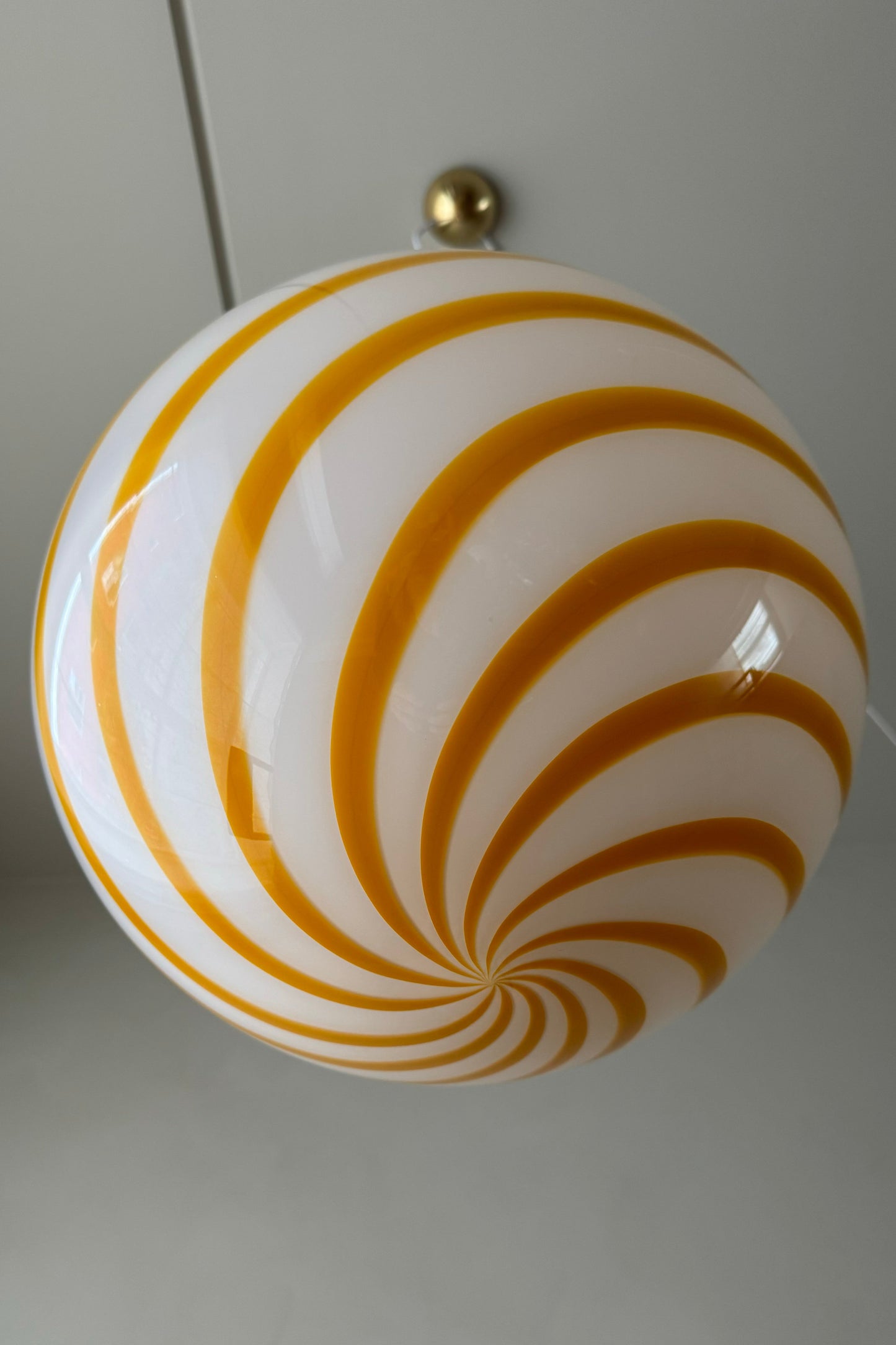 Stor Murano Candy pendel gul/hvid swirl D:40 cm (2. sortering)