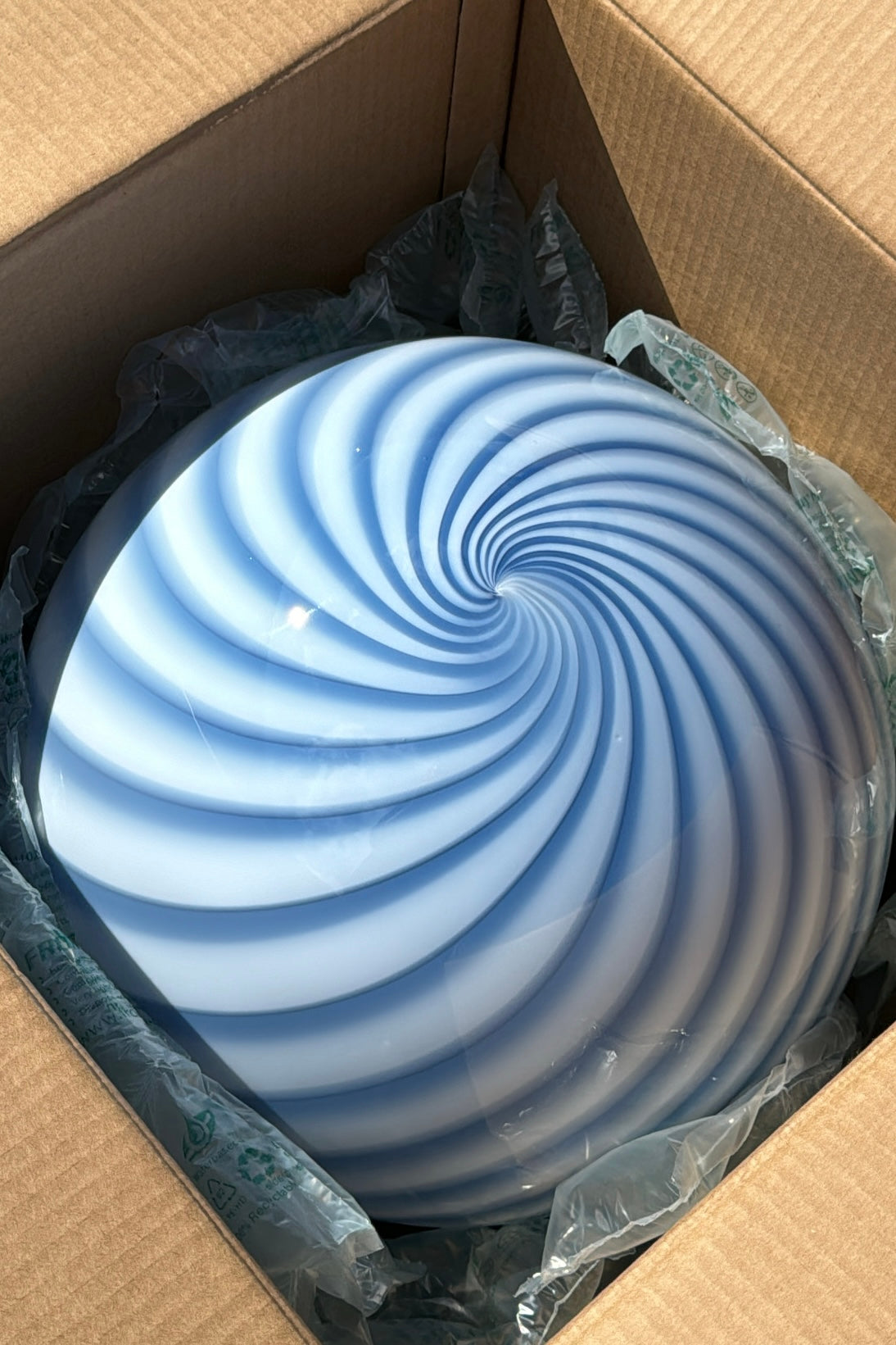 Stor Murano Candy pendel blå swirl D:40 cm