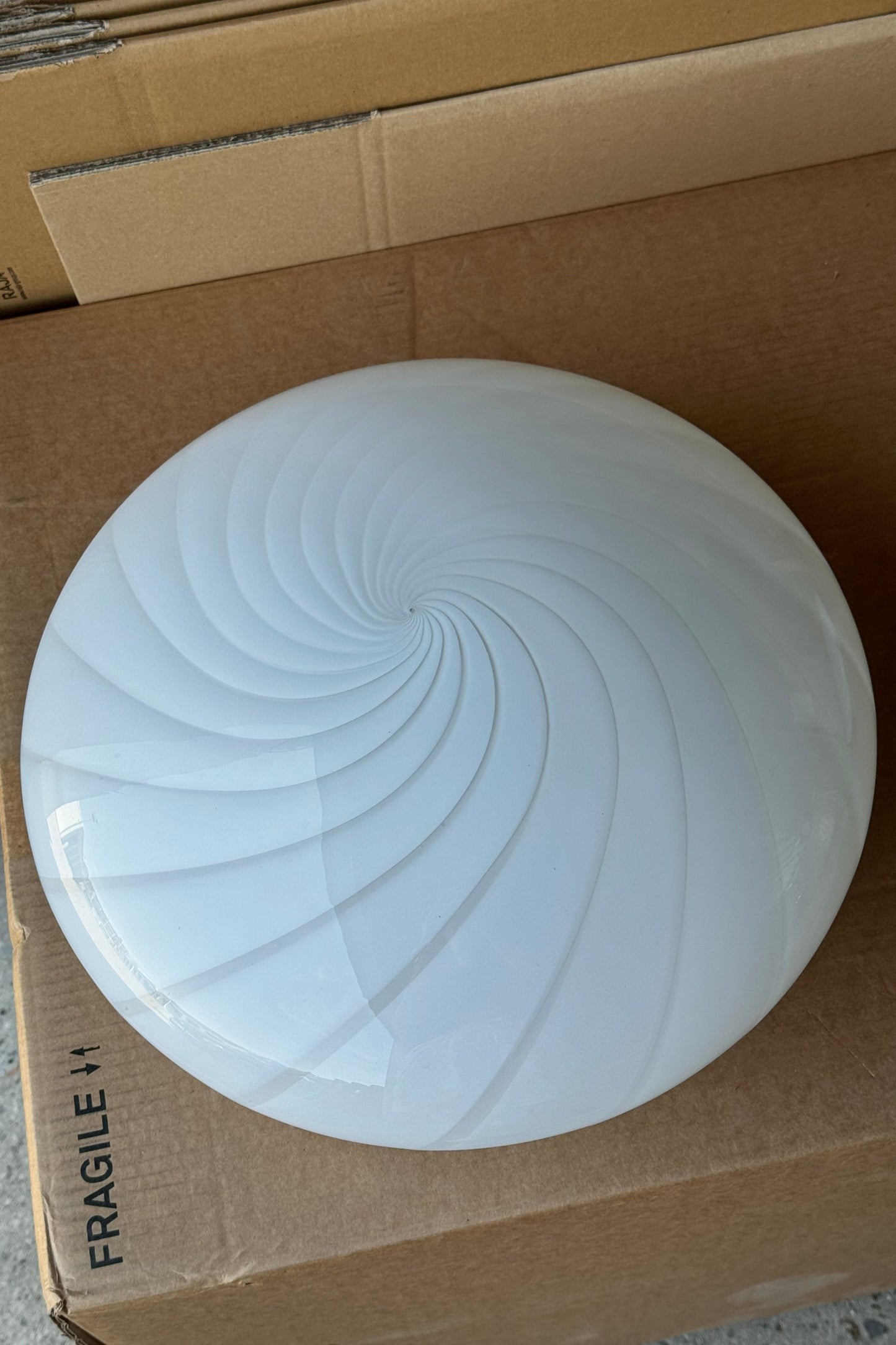 Vintage Murano hvid swirl plafond loftlampe / væglampe D:38 cm