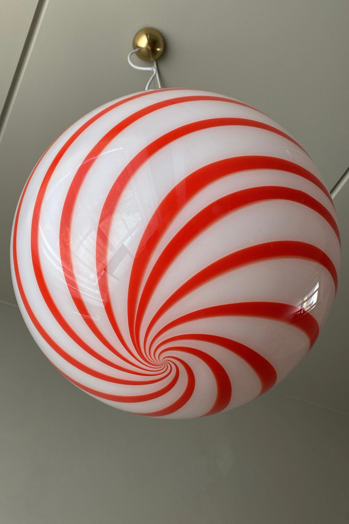 Murano Candy pendel rød/hvid swirl D:30 cm